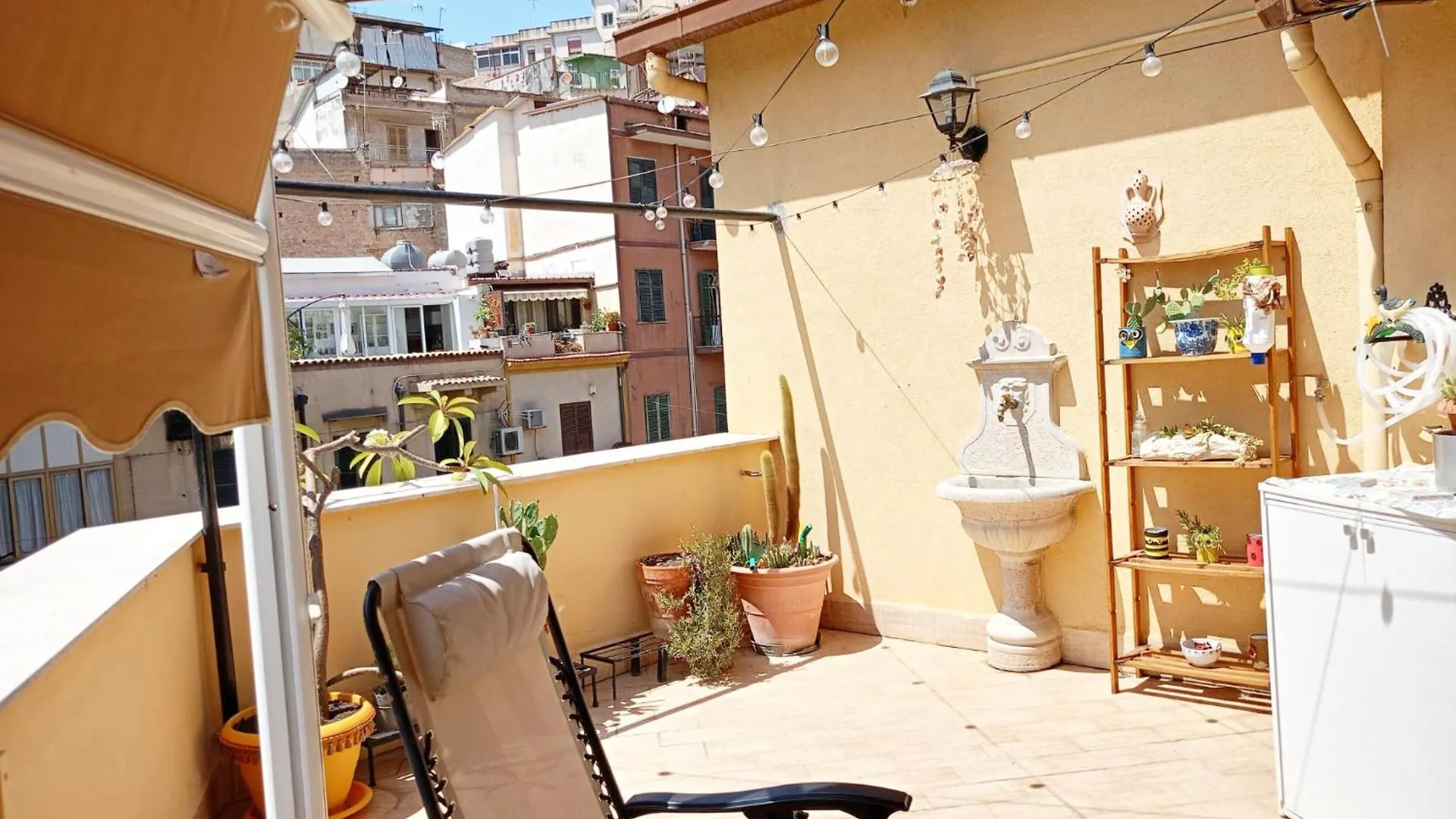 פלרמו In Piazza Casavacanze 0*,  איטליה